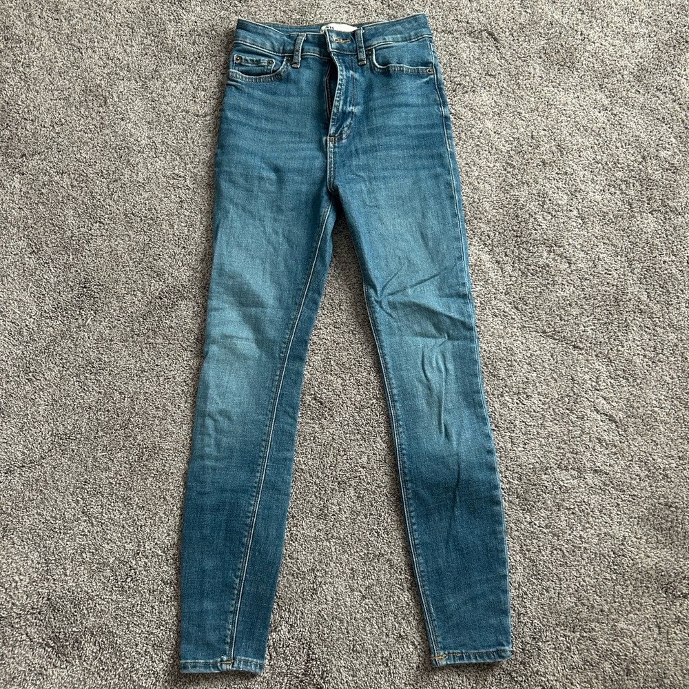 Zara Women's Skinny Jeans in Blue
